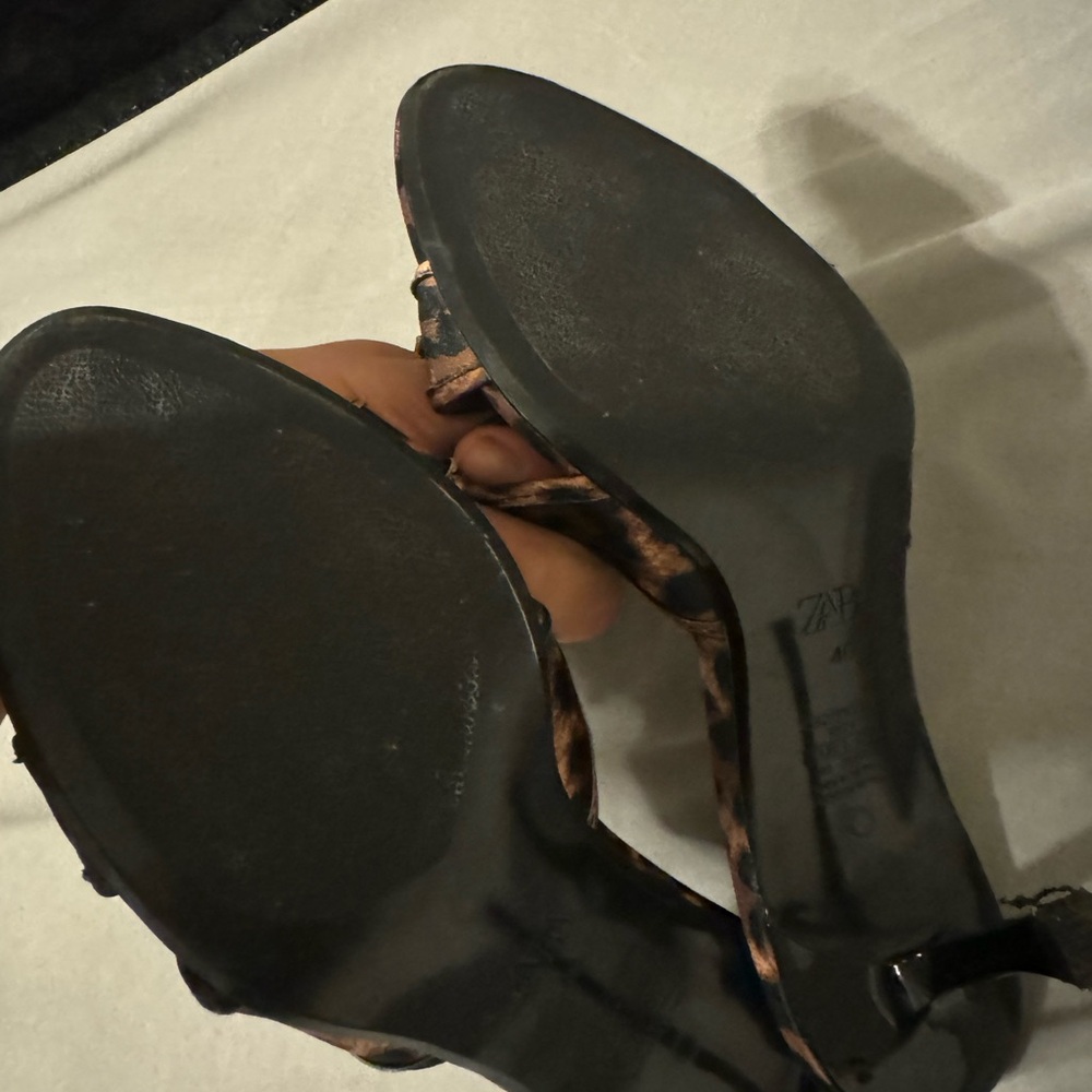 Open toe bootie - Picture 2 of 4